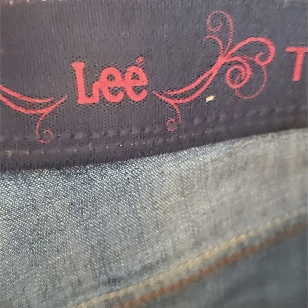 LEE straight leg dark wash‎ jeans size 6P petite